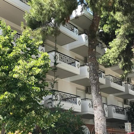 Calypso Beach Hotel Лутра Едипсу Екстериор снимка
