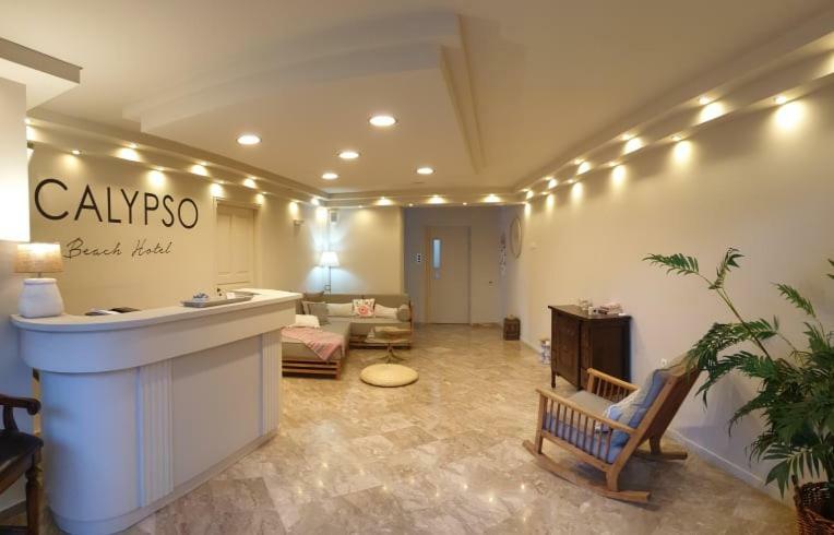 Calypso Beach Hotel Лутра Едипсу Екстериор снимка