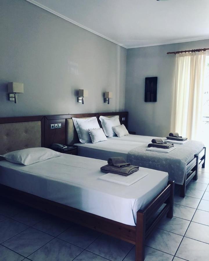 Calypso Beach Hotel Лутра Едипсу Екстериор снимка